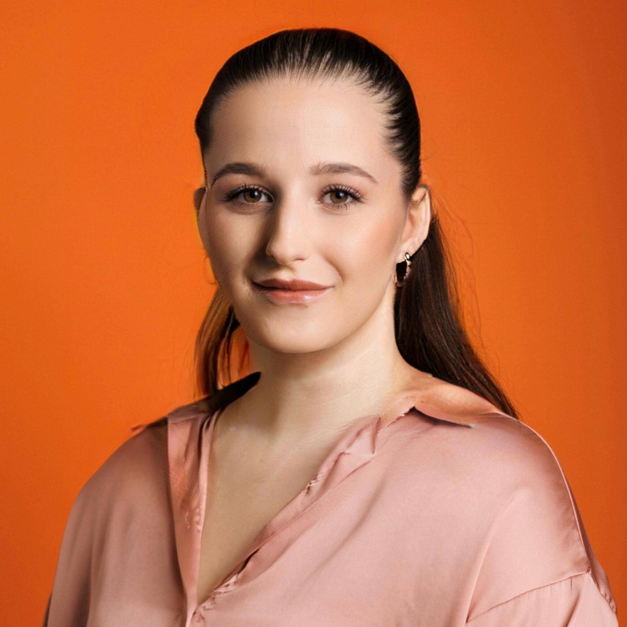 Eva Atsios - Cheffe de projet marketing digital & CRM