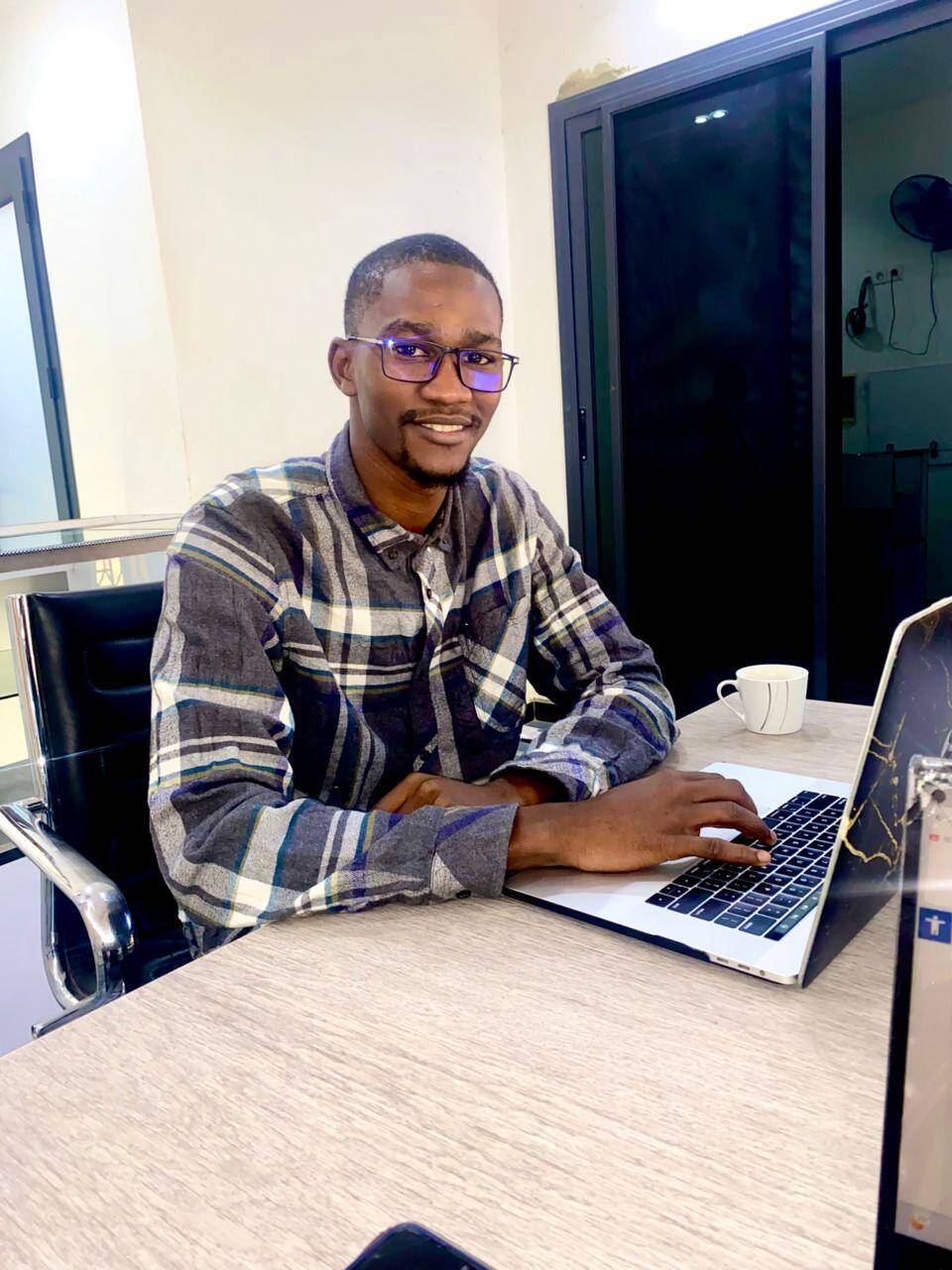 Papa Ahmadou Seydou Sow - Développeur web mobile freelance