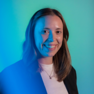 Celina Hinzmann - B2B SaaS Account Executive 