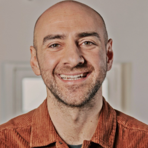 Eric  - Chief Revenue Officer (CRO) | Sales & CS | B2B SAAS