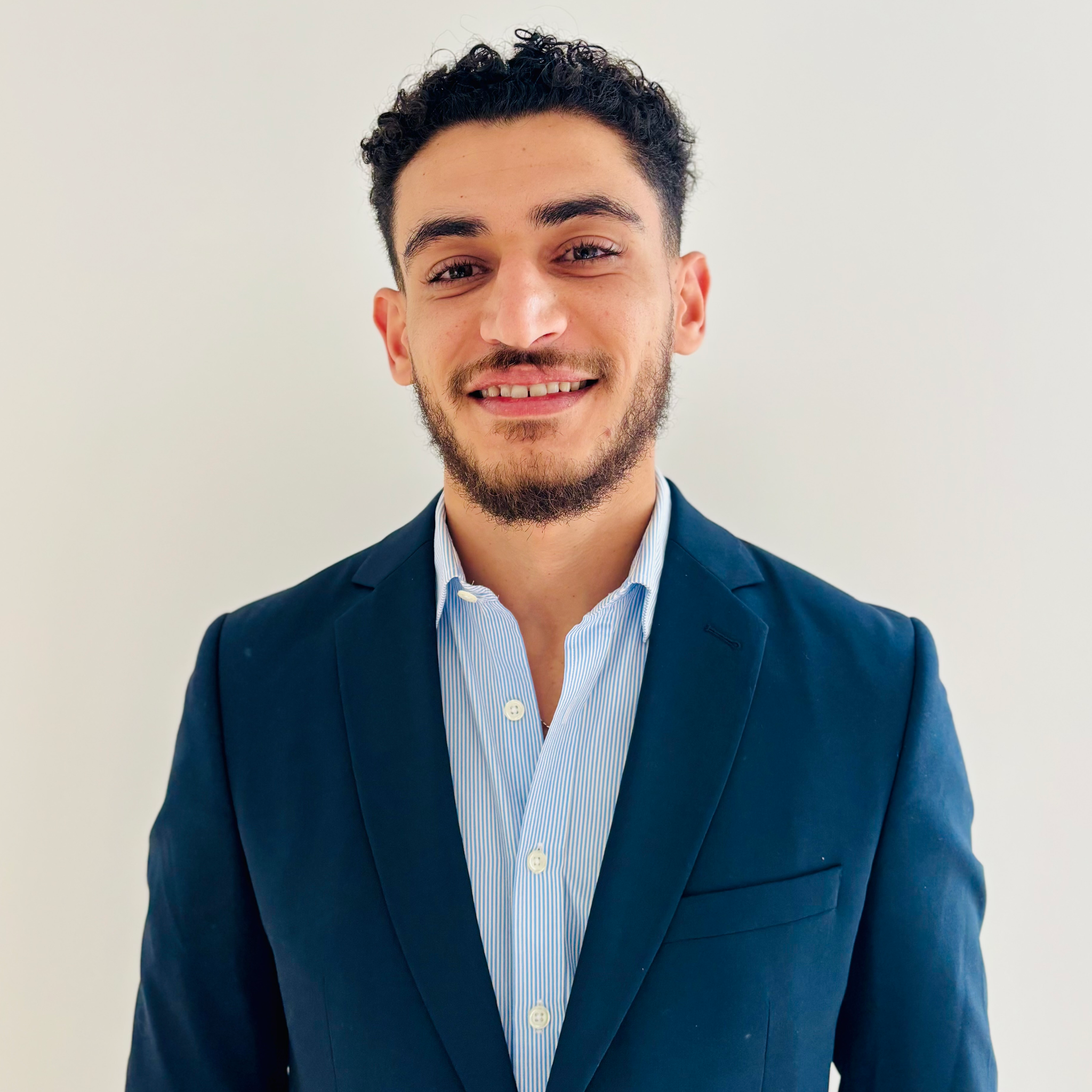 Anis K. - Consultant DATA / Expert BI