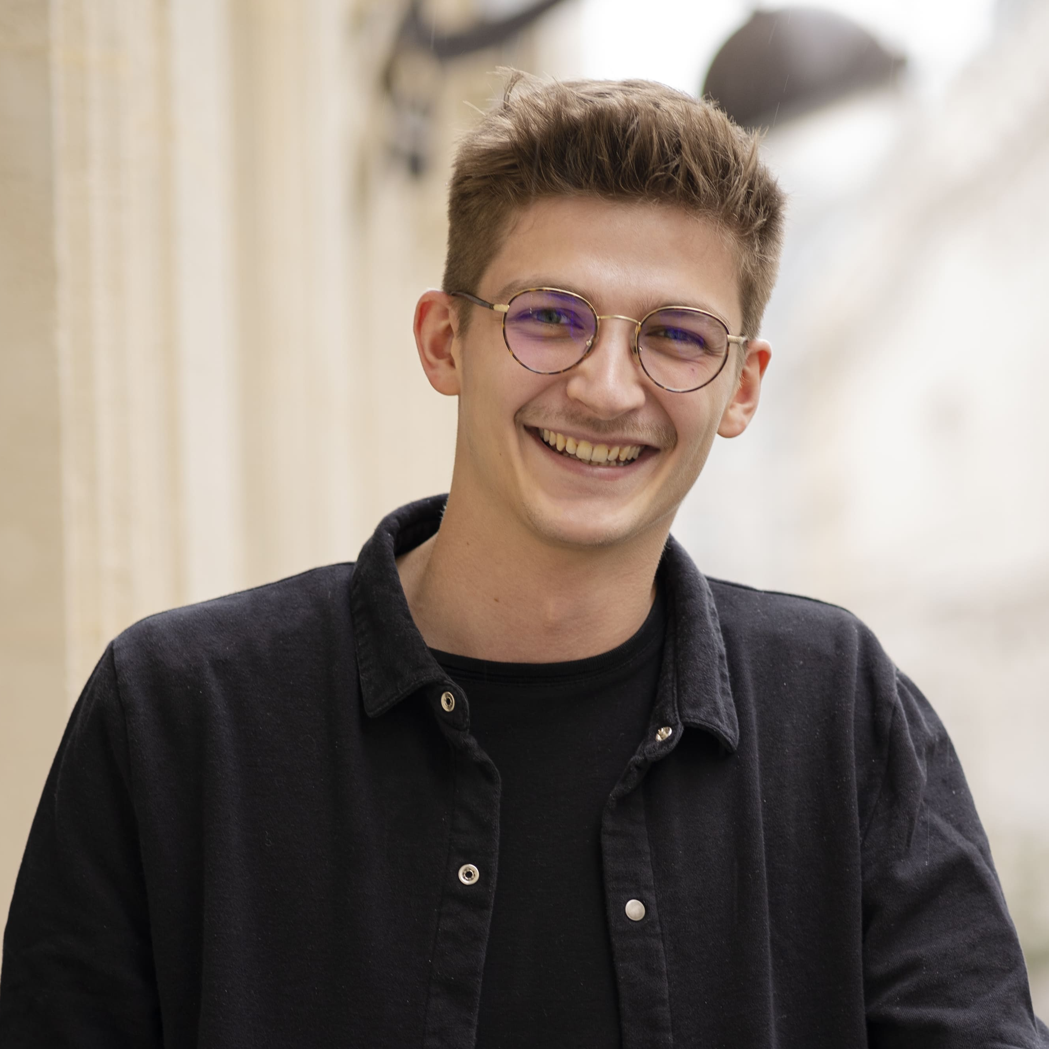 Simon Binet - Social Media Manager | 🎥 Reels & TikTok 