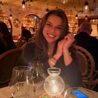 Flavie Pomsar - Consultante en communication & marketing digital
