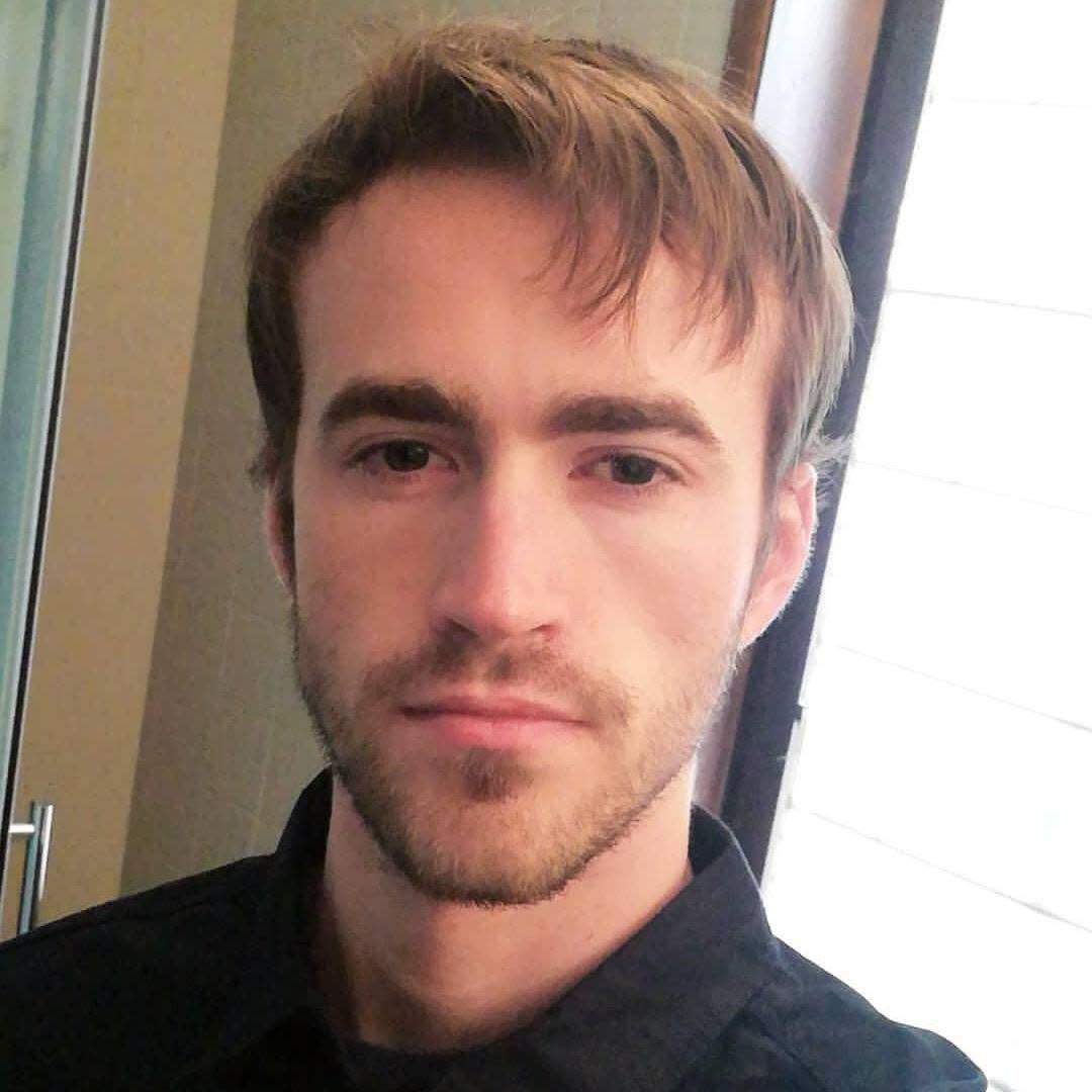 Ruben  - IT generalist(System engineer/Admin/Project man)