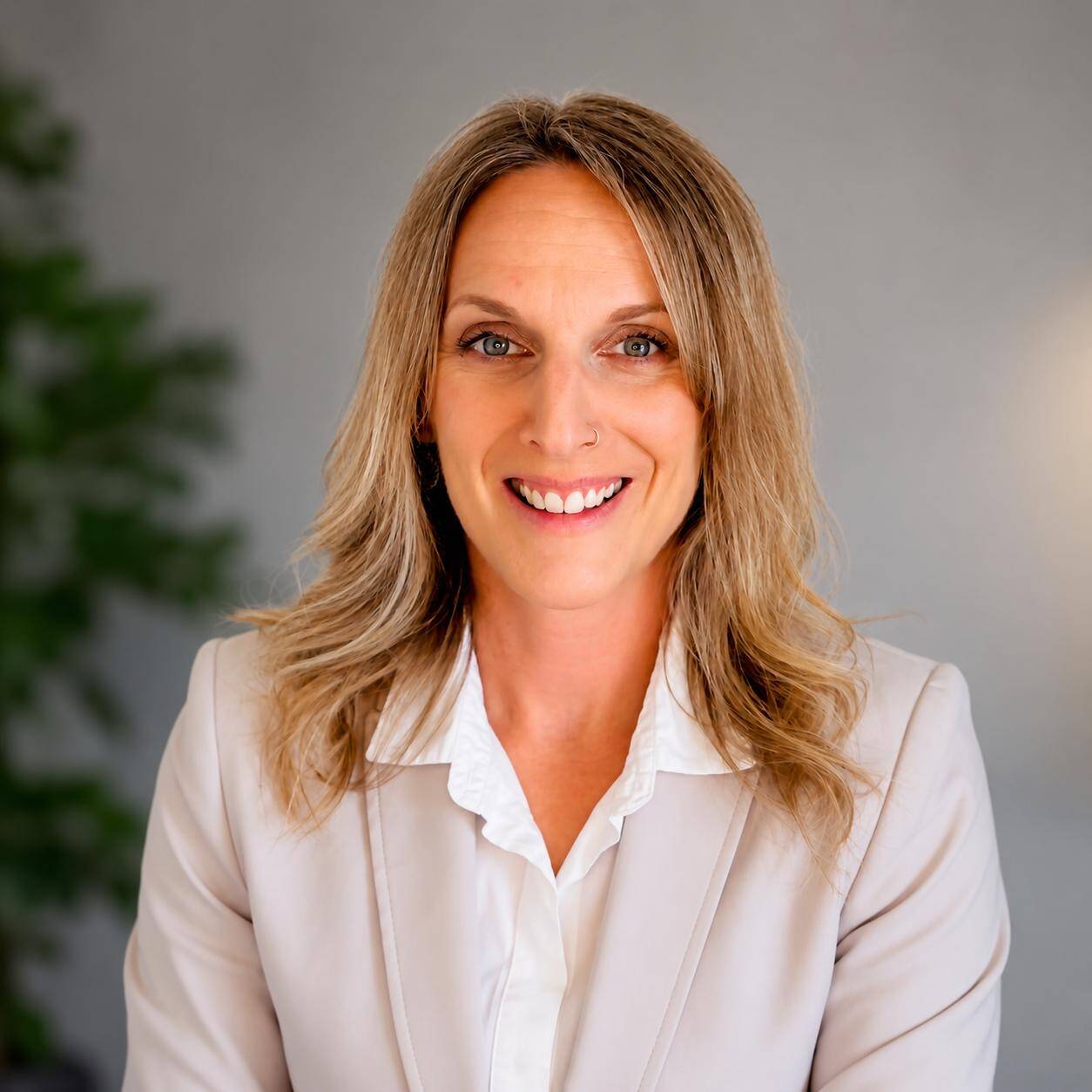 Stephanie Zink - Bilinguale Finance-Expertin | Accounting | Audit