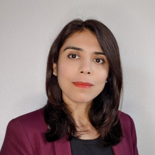 Aamna  - Strategy & Transformation Leader