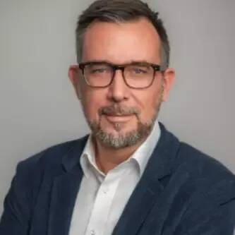 Joe  - Corporate Storytelling & PR Strategy for B2B Brands