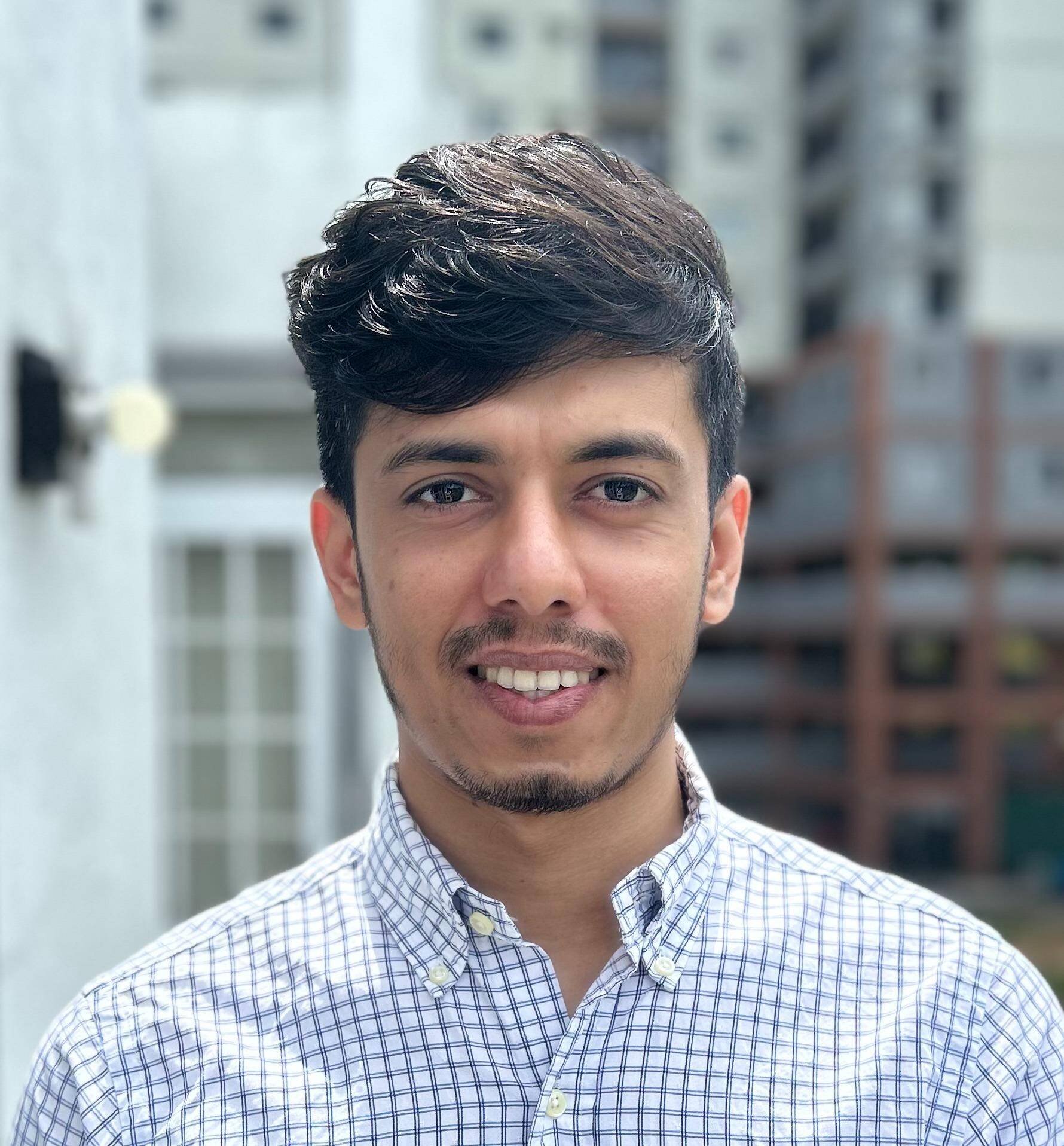 Praveen S. - AI Engineer | LLMs, Automation, NLP