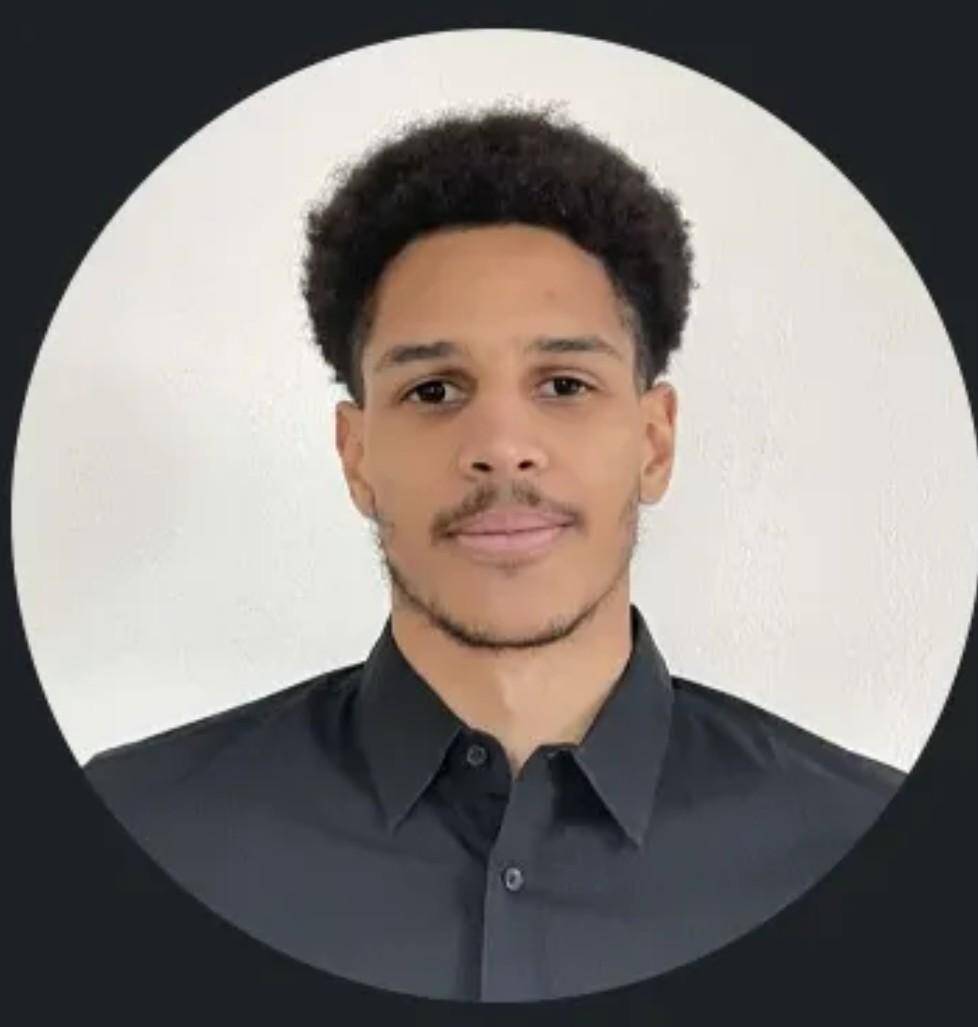 Yvan A. - ⚡Data Scientist | Expert Python | Full Stack