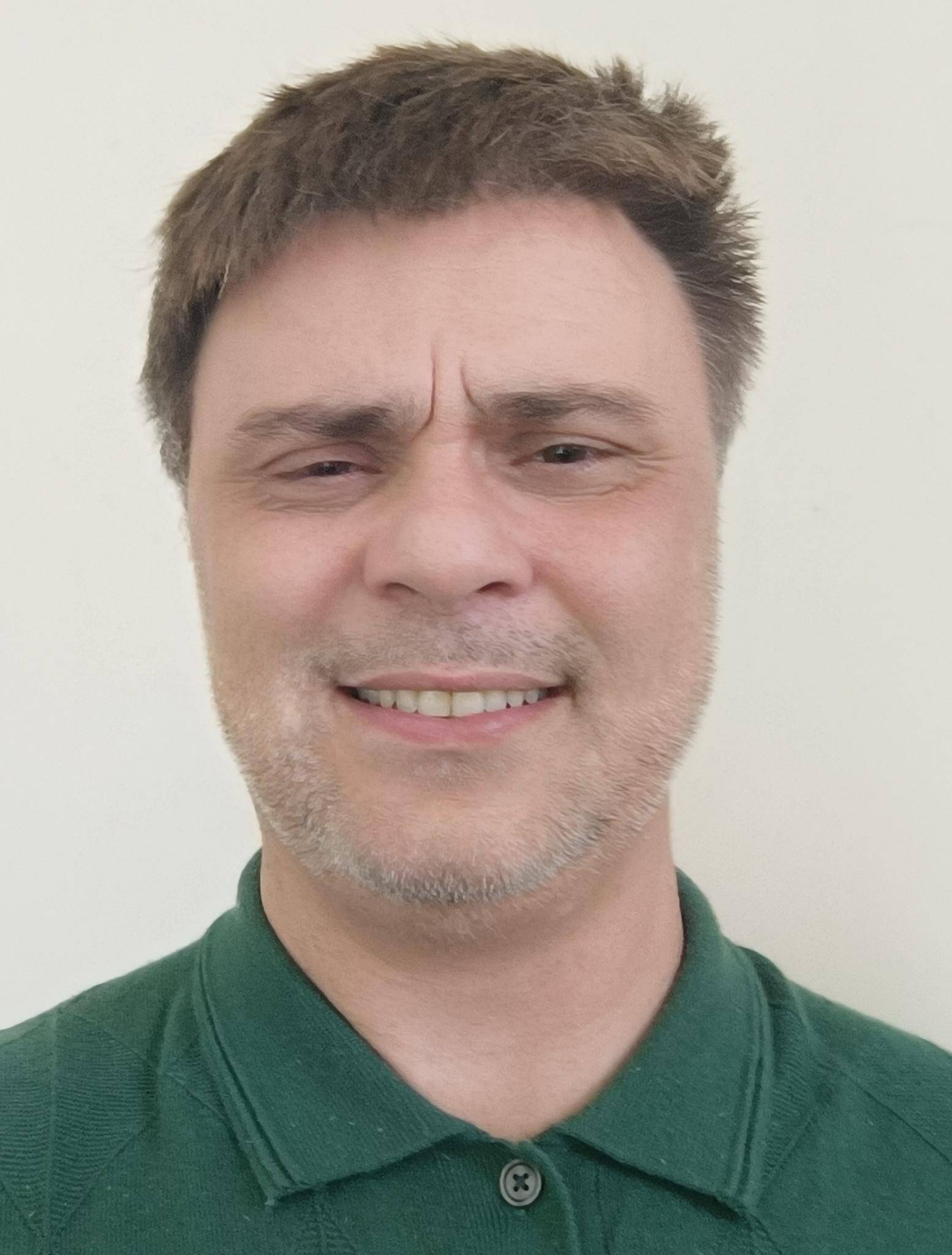 Antoine S. - Senior IT Project Director