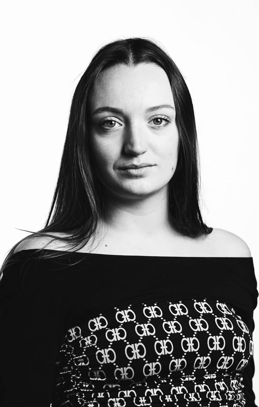 Chloé L. - Photographe | Set Designer | Mode