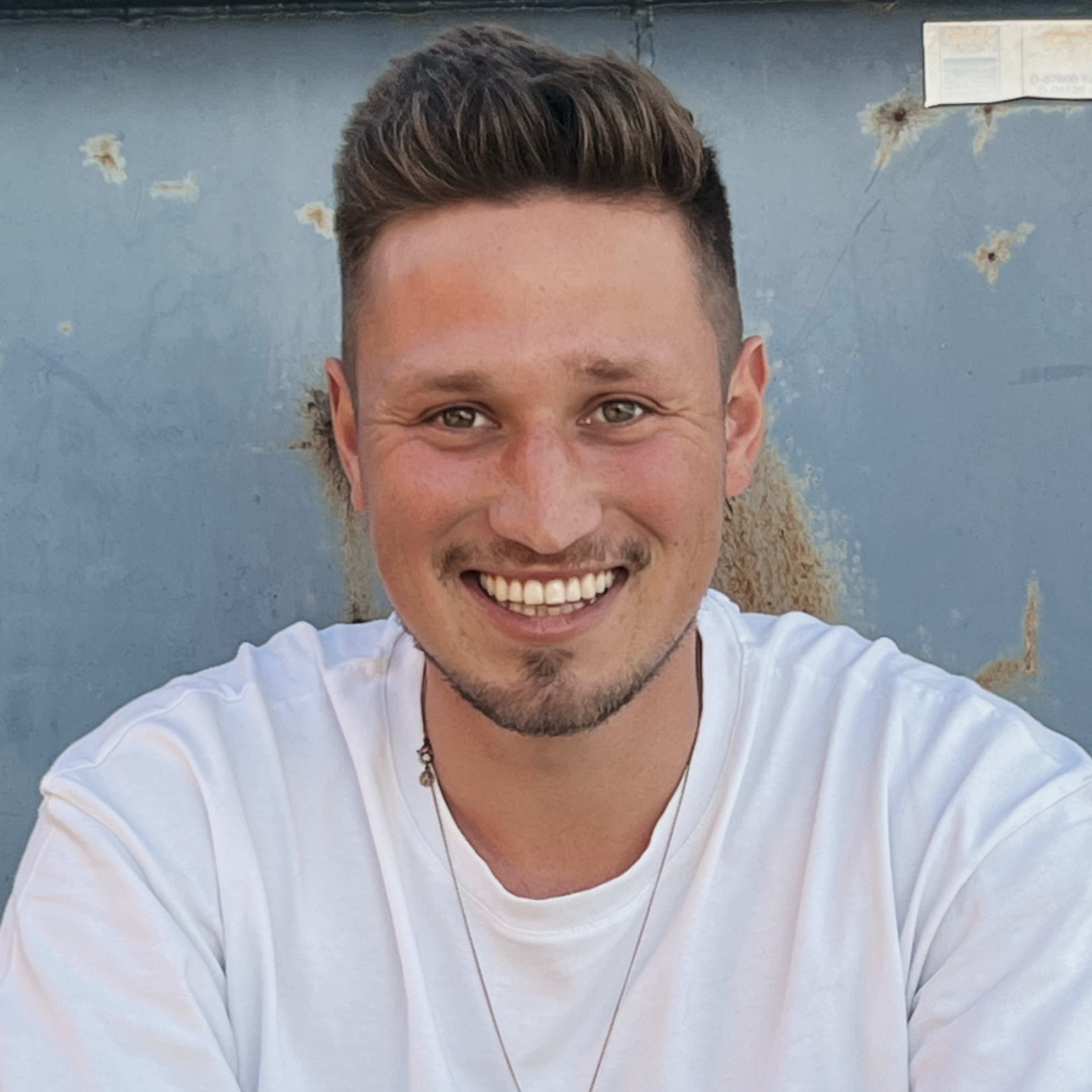 Raphael Grötsch - Brand Identity, Websites, Appdesign