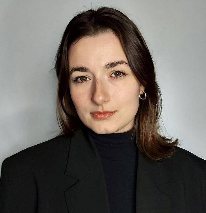 Alina K Castelain