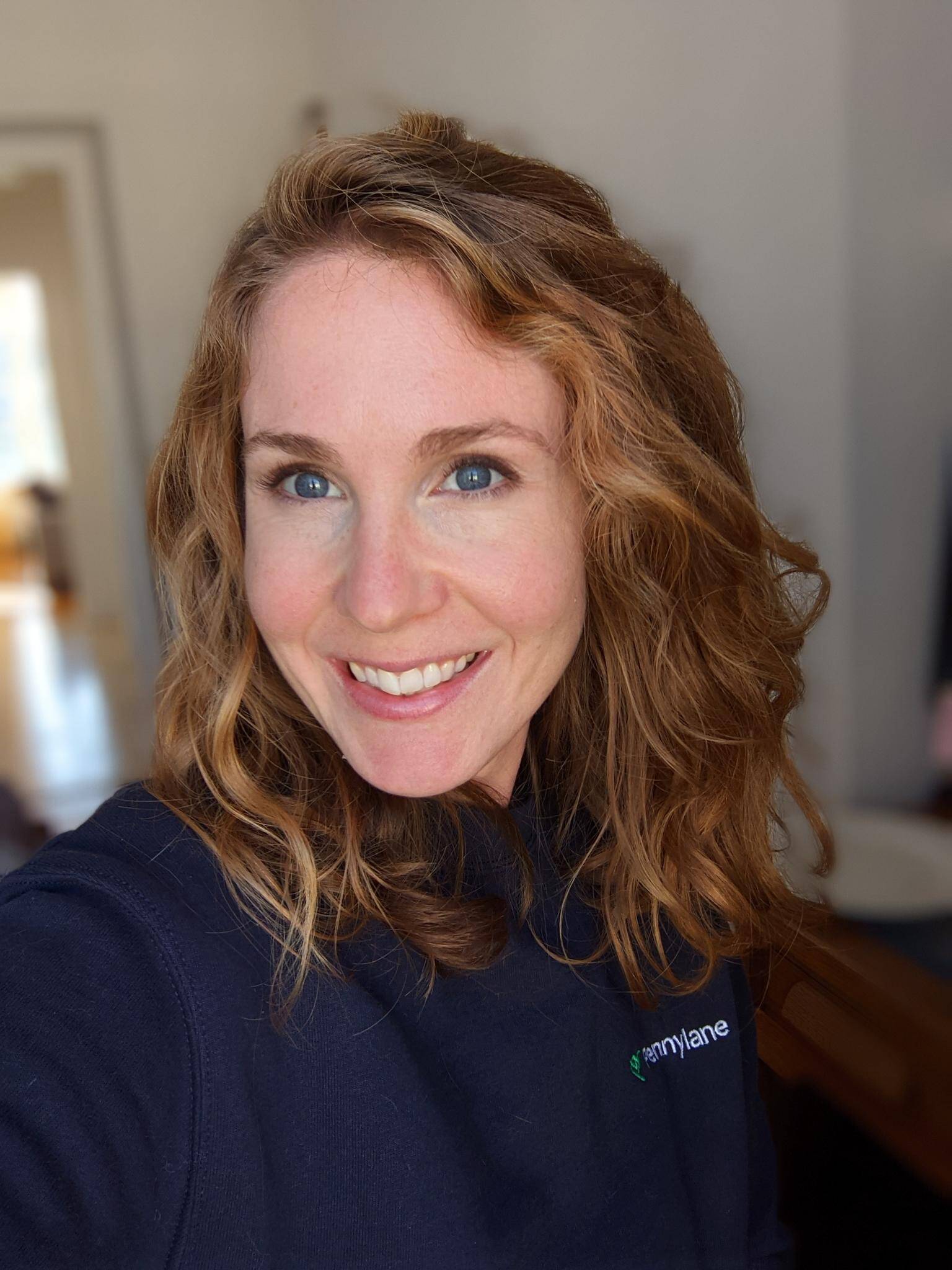 Elizabeth  - B2B Content & Marketing | US Native