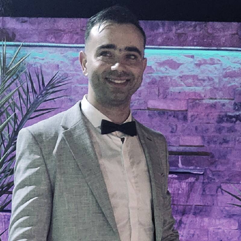 Yahia K. - Consultant full stack JAVA | Spring | API & Micros