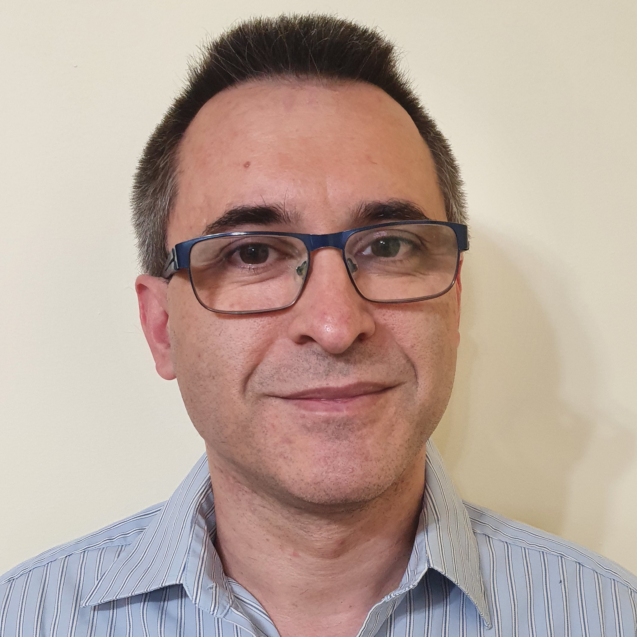 Pedro Fernández De Córdoba - Cloud Architect | AWS, Azure, K8s | DevOps & SRE