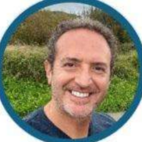 Luis  - Senior Project Manager