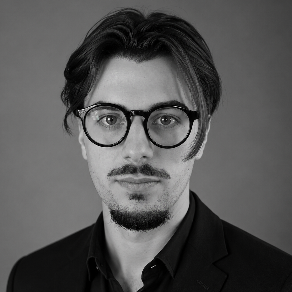 Jérôme B. - Graphiste, Illustrateur, Concepteur designer UI 💻