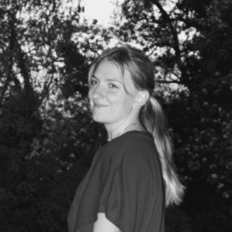 Lilou Besse-Frezier - communty manager