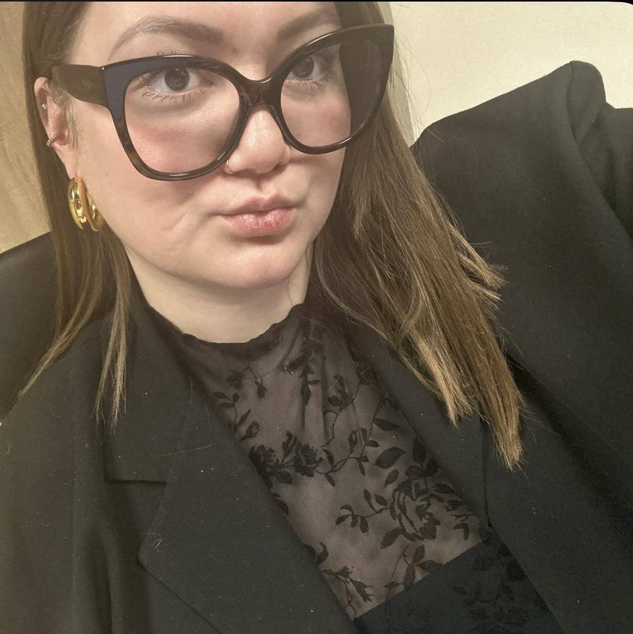 Marina  - administrative assistant