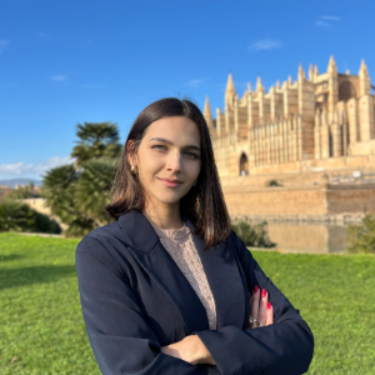 Aleksandra  - External CFO | Financial Analyst | Planning