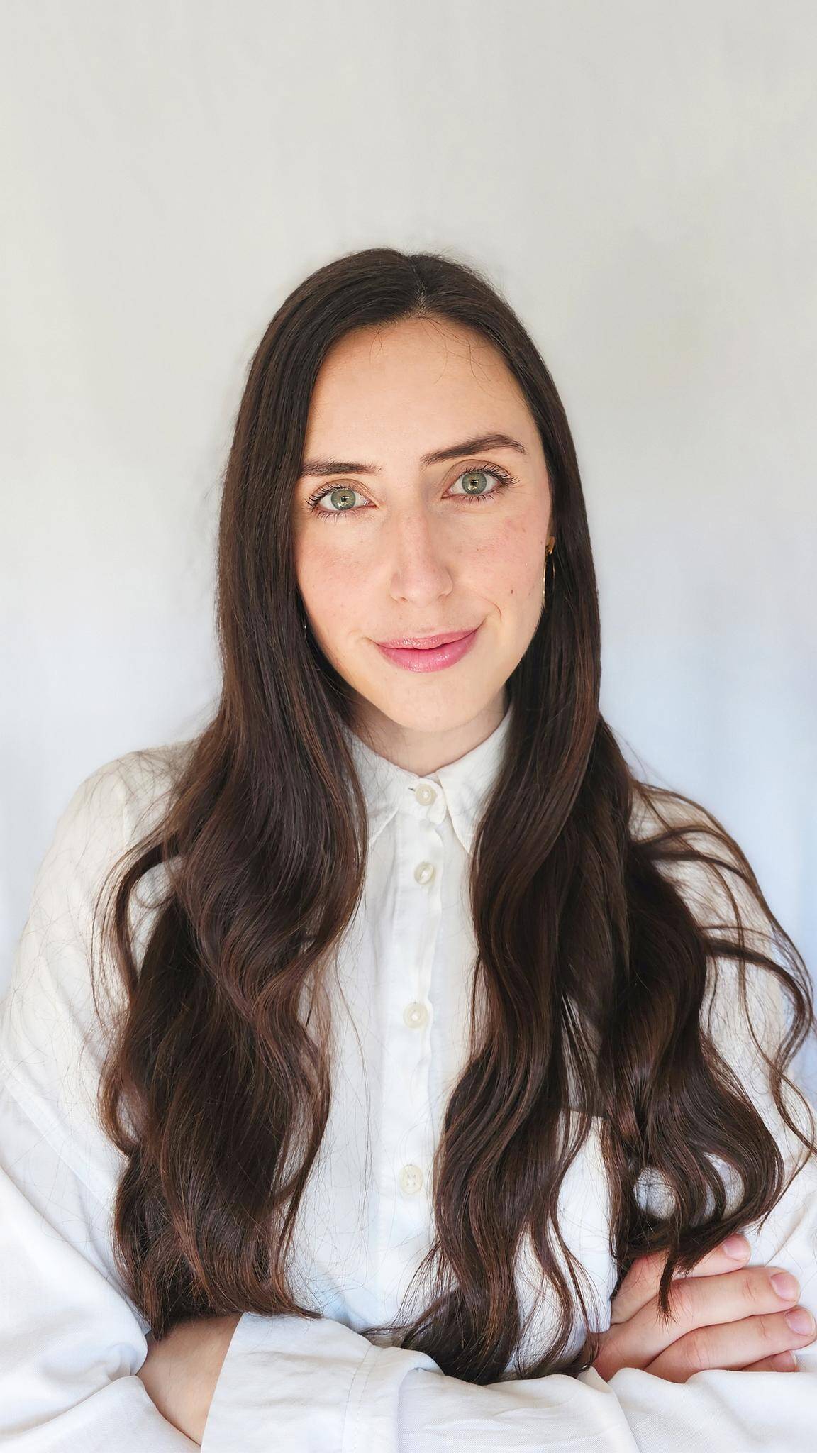 Adela M. - Creación de contenido y postproducción