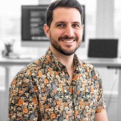 Paulo Castillo - Senior Product Designer - With A.I. Knowledge