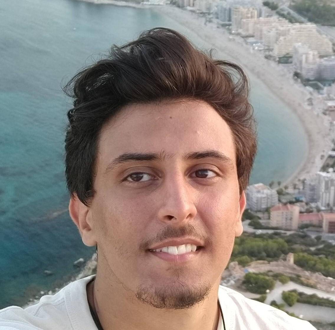 Sofiane C. - Architecte Cloud · SRE · DevOps