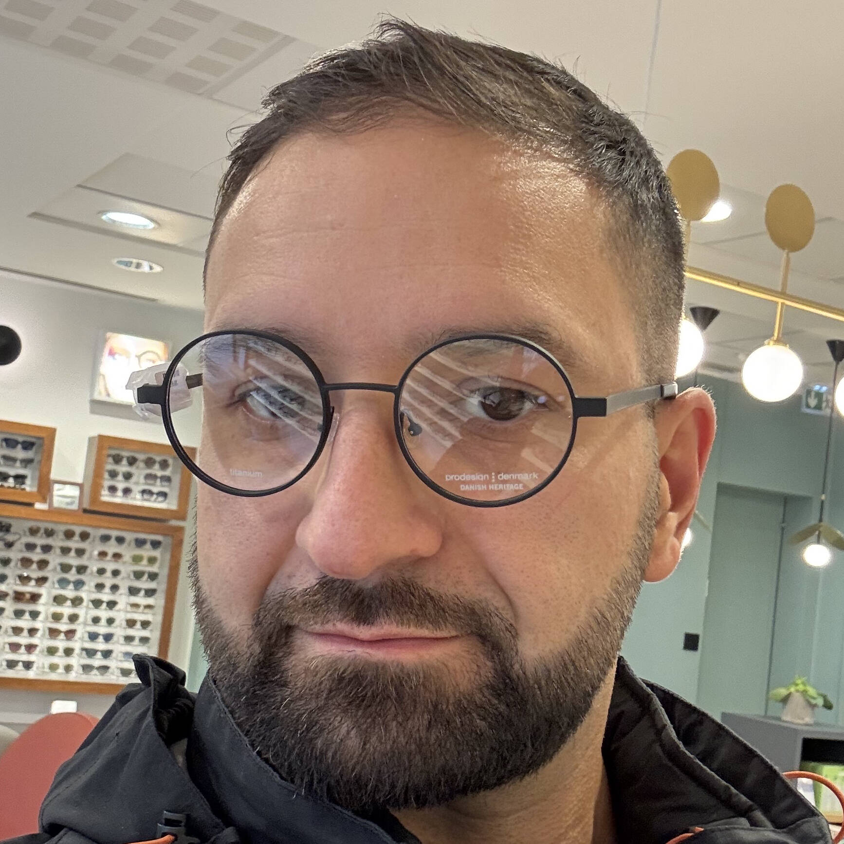Pavel Petcheritsa - Technicien informatique et environnement IA