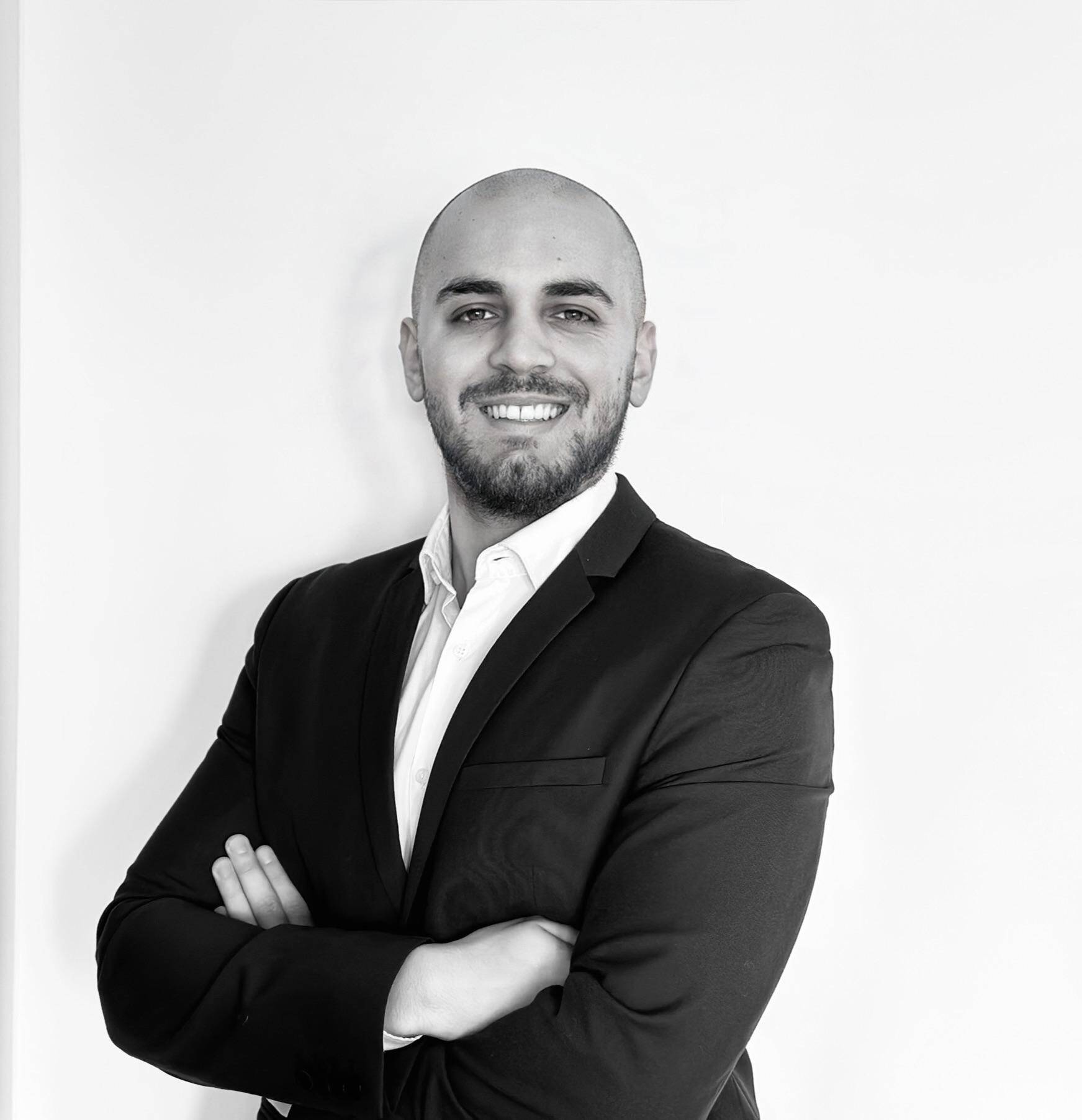 Amine Kenna - Senior developer Salesforce Tech Lead / 7 certifs