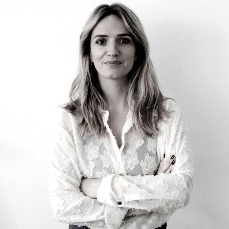 Laura  - Corporate Communication , Reputation, Leadership
