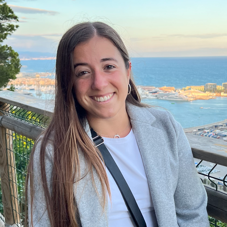 Lara Borzone - Fotógrafa, Cineasta y Editora de Videos