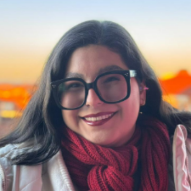Michelle Cervó - Social Media Manager - Violinist - Content Creator