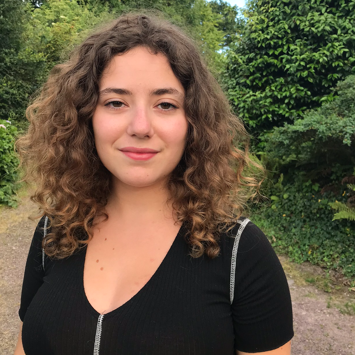 Alissende  - Commercial strategy consultant #ReadyToHelp
