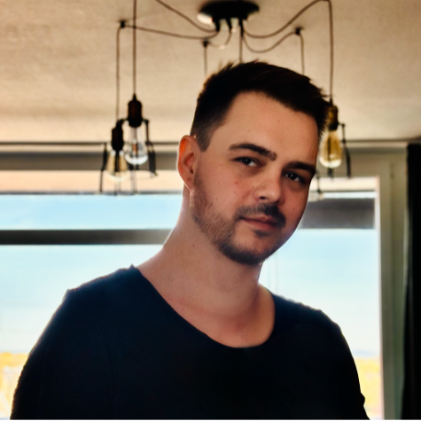 Daniel Bucher - Full-Stack Developer & Interim Manager