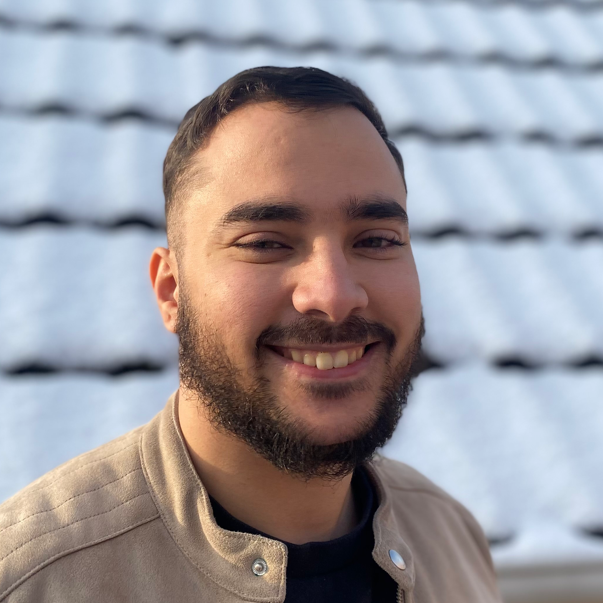 Salem  - 🚀 Expert Python | ⚙️ Backend | ☁️ AWS x2 Certif.