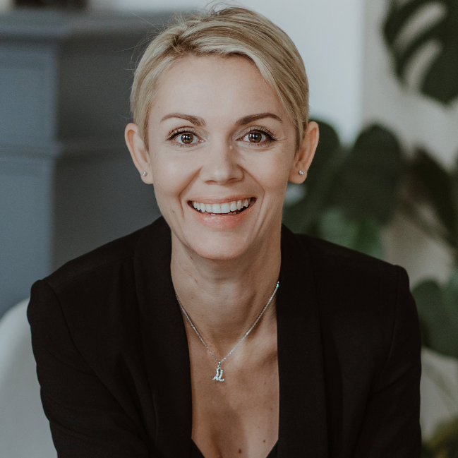 Vanessa Centroni - Chef de projet | Manager d’équipe projet