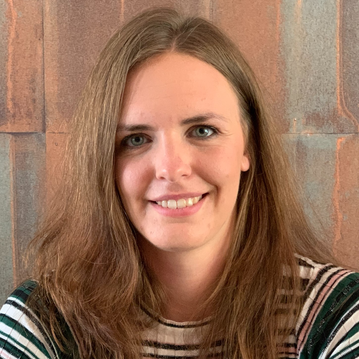 Tessa J. - (Digital/Online) Marketing Strateeg