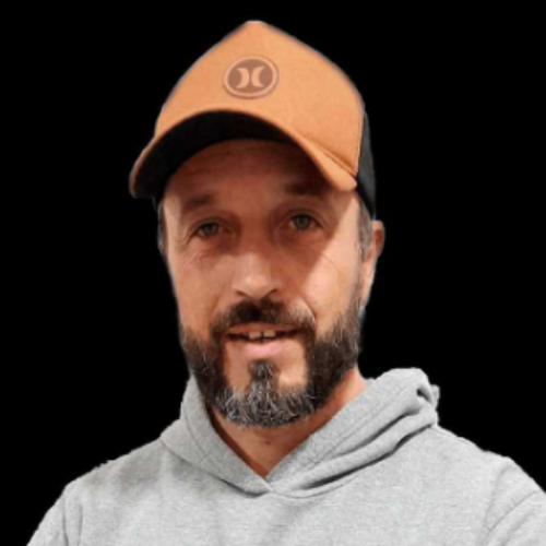 Gustavo B.