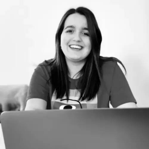 Naomi Grégoire - Chargée de communication