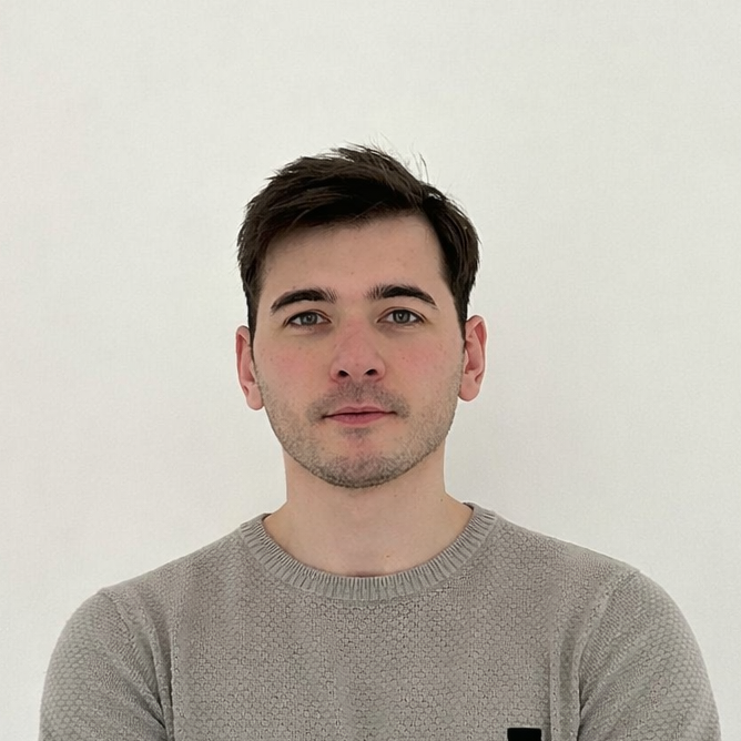 Flavius T. - iOS Mobile Developer