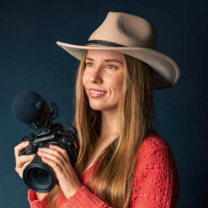 Maria Steppe - Filmmaker, Videographer and Storyteller