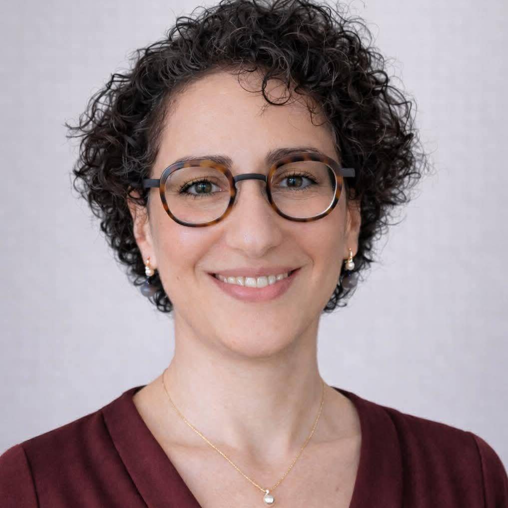 Mouna Tsalek - Consultante IA – Automatisation santé 