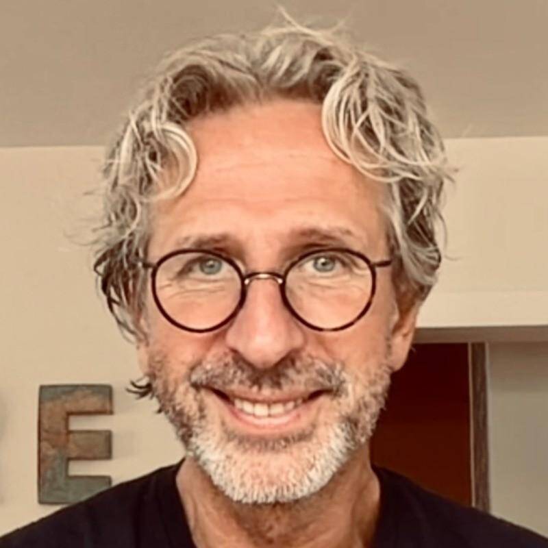 Thibault De Saint Père - Directeur de projet IA / CRM / Data