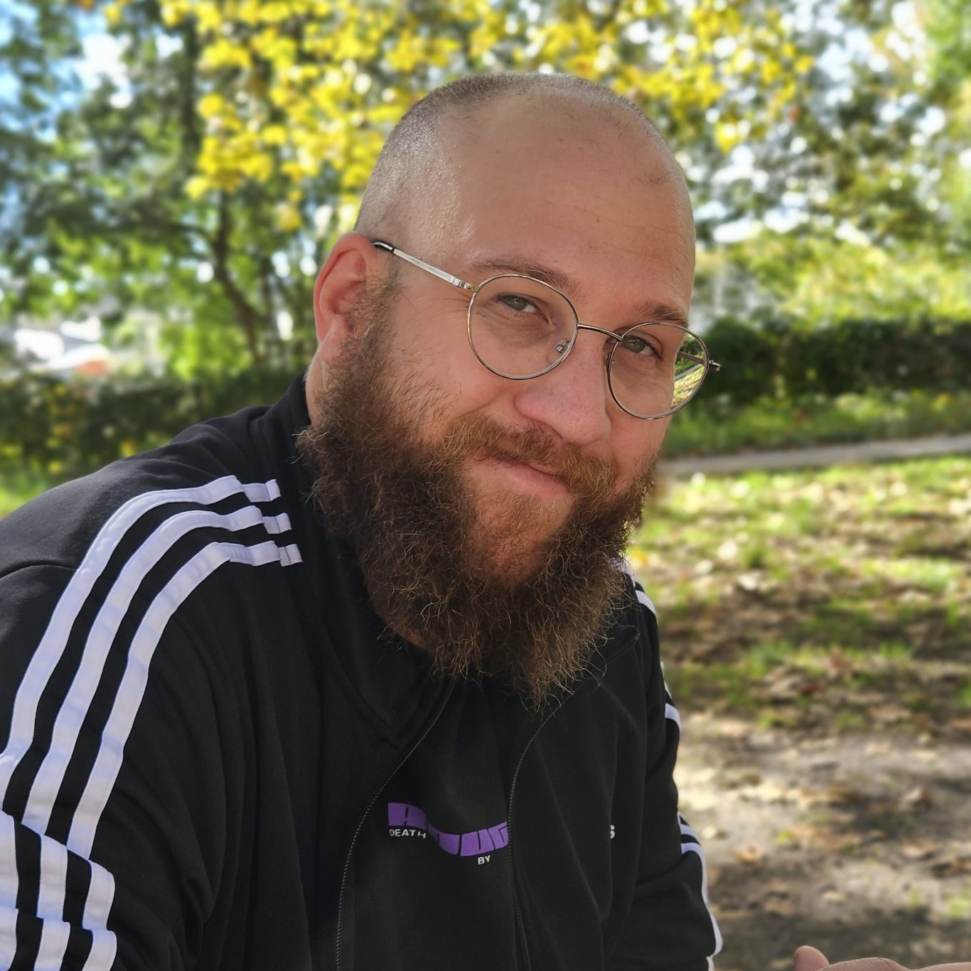 William T. - Content Creator Audio & Vidéo Bilingue (FR/EN) | F