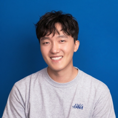 Chenwei Fang - UI/UX & Brand Designer