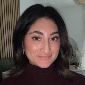 Anaïs Benyahia - Consultante Stratégie & Réponse aux Appels d’Offre