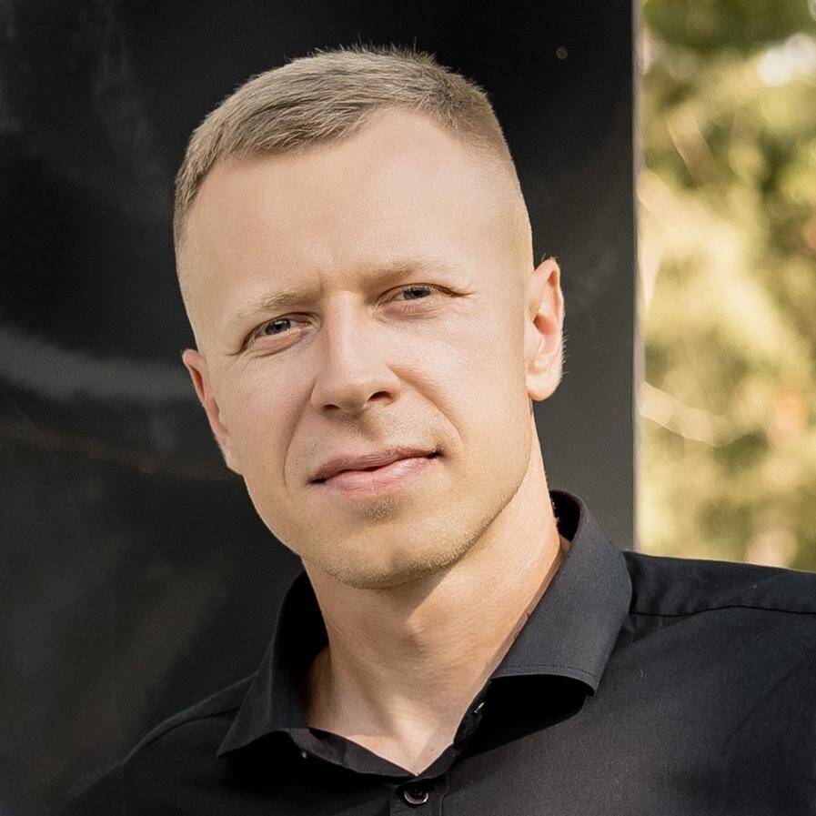 Alex Langlitz - 🇩🇪Growth Marketing, SEA-SEO-GEO for Supplements