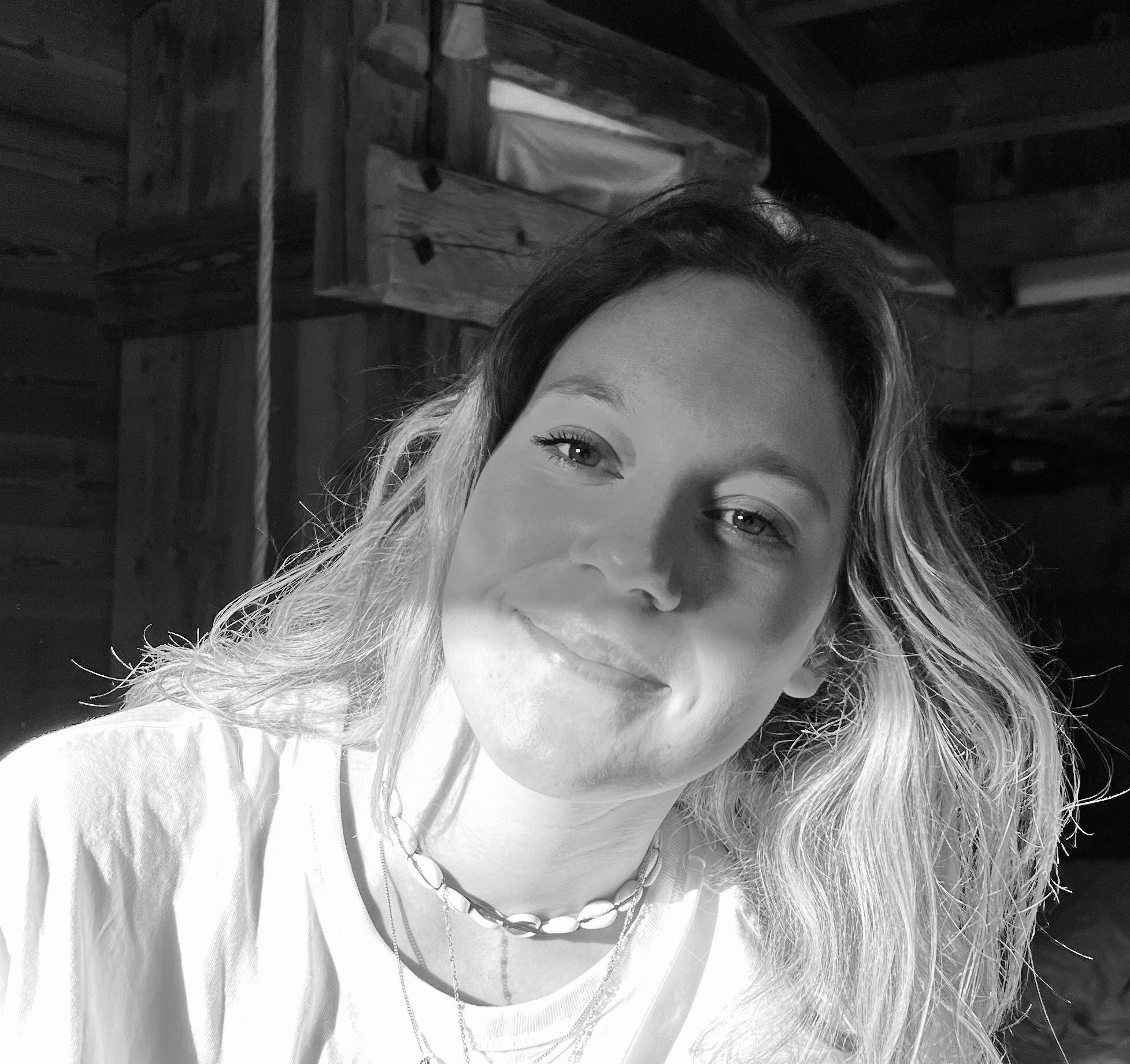 Marine Guillou - UX/UI designer - Graphiste 