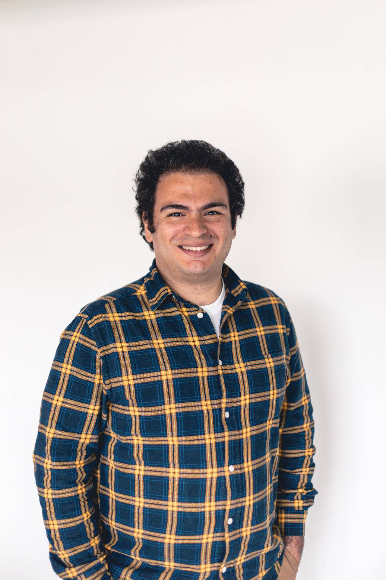 Mina  - Softwareentwickler | PHP & NodeJS | Architecture